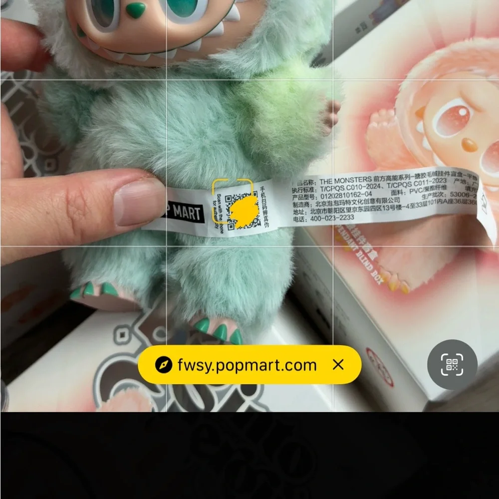 Complete Set 6 Labubu Big Into Energy with Cases Pop Mart Vinyl Plush Popmart - Picture 6 of 12